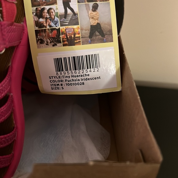 TOMS Hurache walker sandals, size 5 - Picture 5 of 5